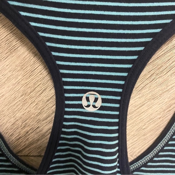 Lululemon | SOULCYCLE Cool Racerback In Hyper Stripe Blue Moon / Inkwell Size 8 - Picture 3 of 8